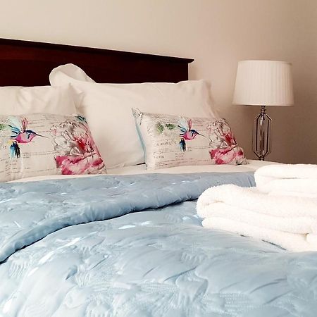 Vitamin Sea - Beachfront Apartment - Sleeps 4 Ramsgate Bagian luar foto