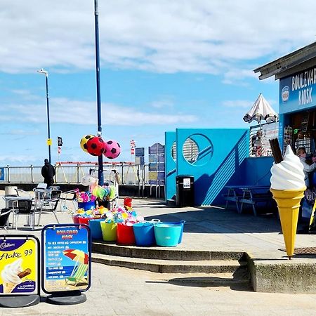 Vitamin Sea - Beachfront Apartment - Sleeps 4 Ramsgate Bagian luar foto