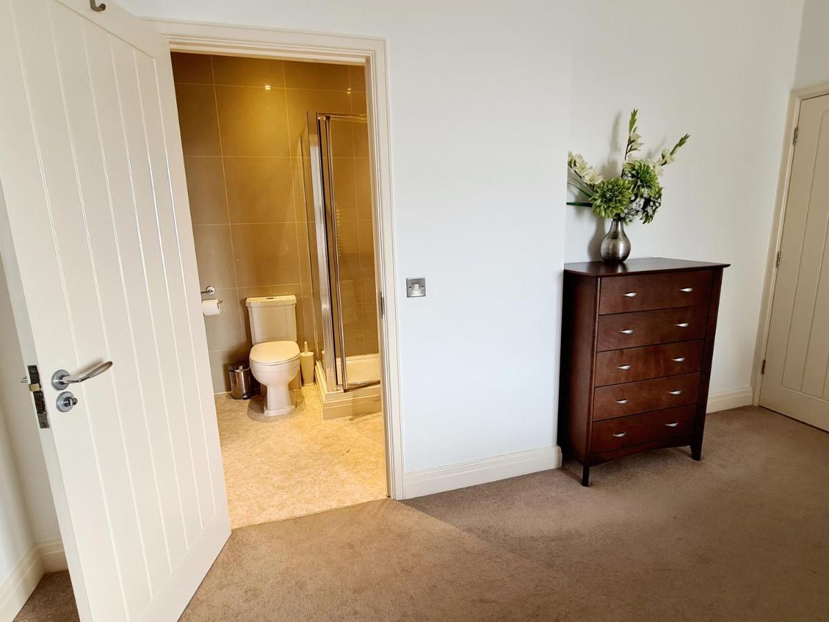 Vitamin Sea - Beachfront Apartment - Sleeps 4 Ramsgate Bagian luar foto