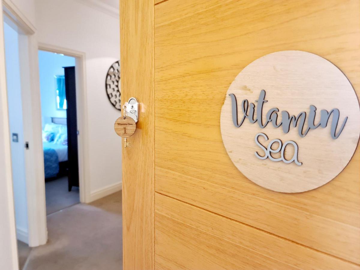 Vitamin Sea - Beachfront Apartment - Sleeps 4 Ramsgate Bagian luar foto
